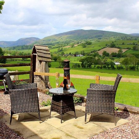 The Retreat Villa Llanrhaeadr-ym-Mochnant Exterior foto