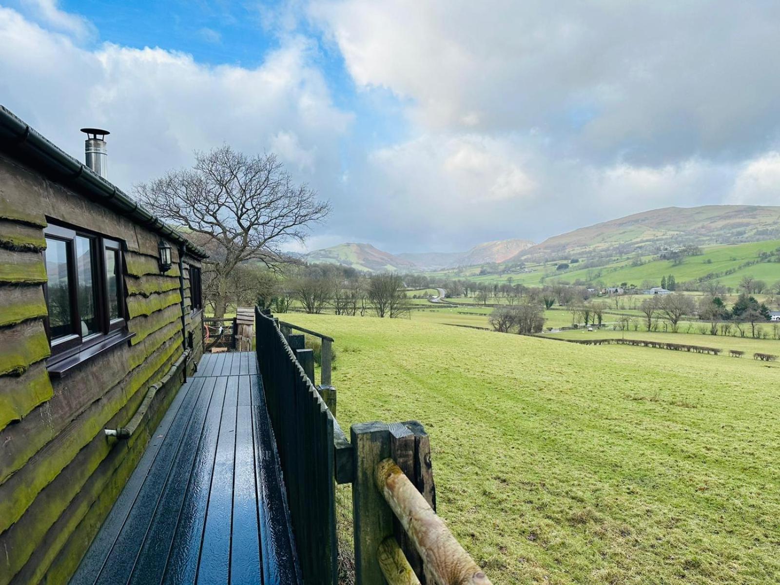 The Retreat Villa Llanrhaeadr-ym-Mochnant Exterior foto