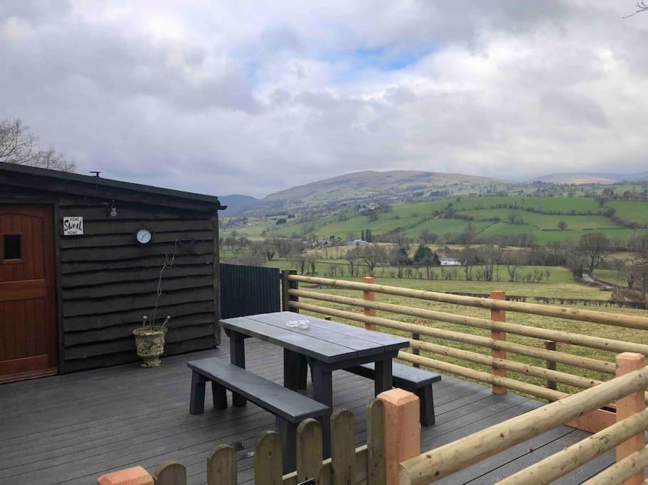The Retreat Villa Llanrhaeadr-ym-Mochnant Exterior foto