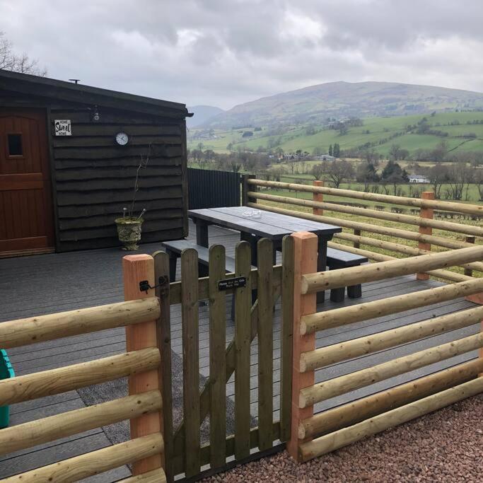 The Retreat Villa Llanrhaeadr-ym-Mochnant Exterior foto