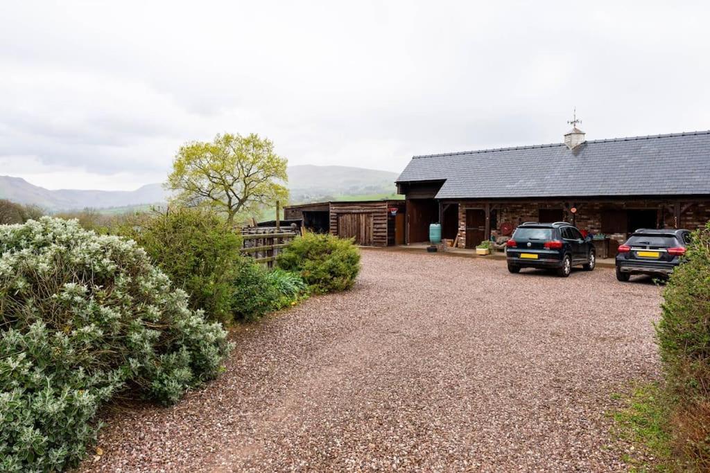 The Retreat Villa Llanrhaeadr-ym-Mochnant Exterior foto