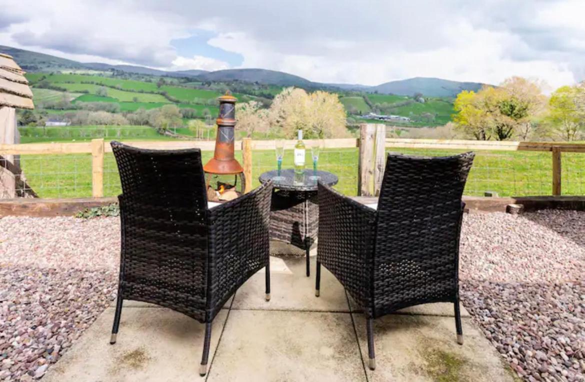 The Retreat Villa Llanrhaeadr-ym-Mochnant Exterior foto