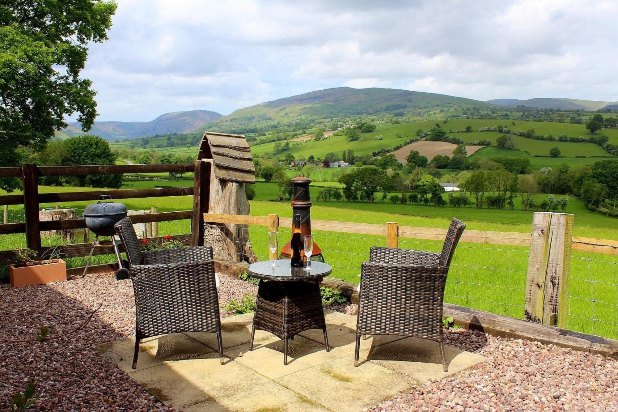 The Retreat Villa Llanrhaeadr-ym-Mochnant Exterior foto